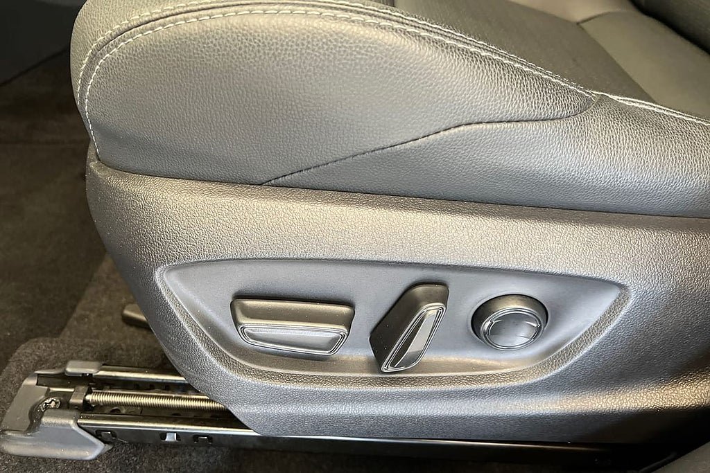 Vehicle Image 22
