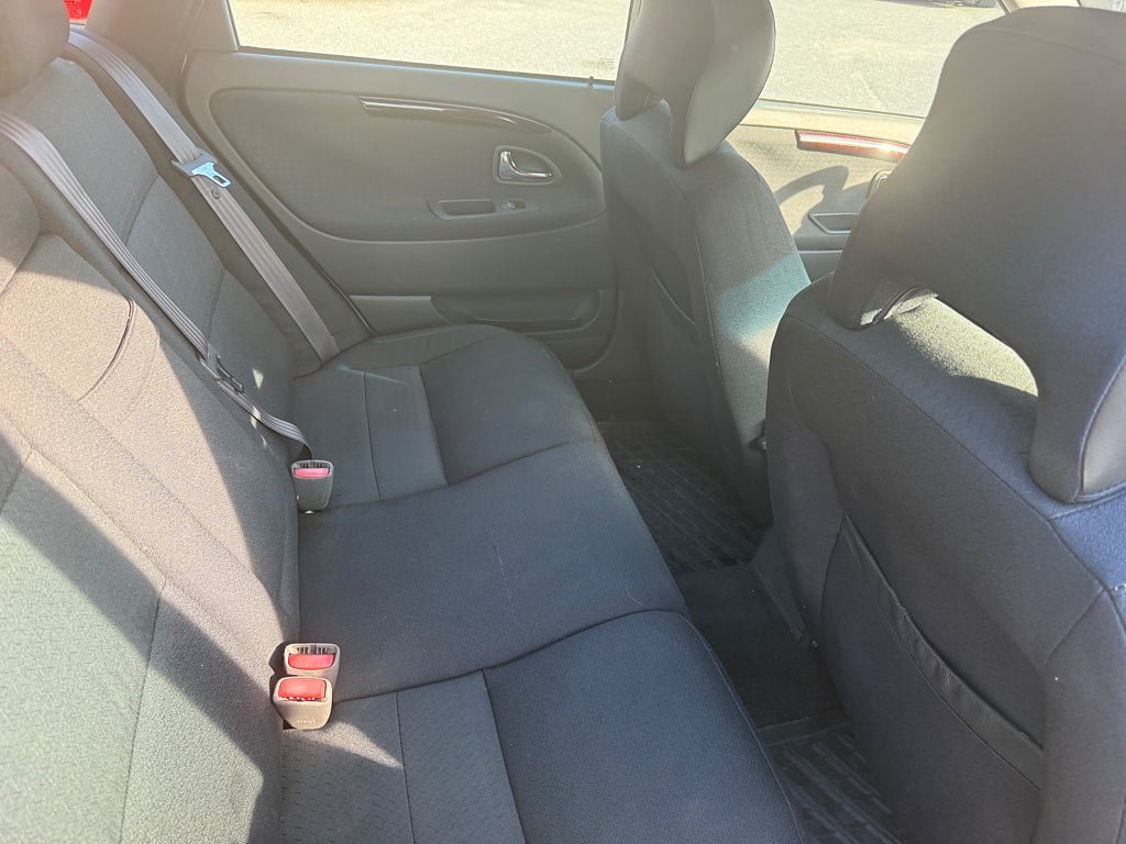 Vehicle Image 12
