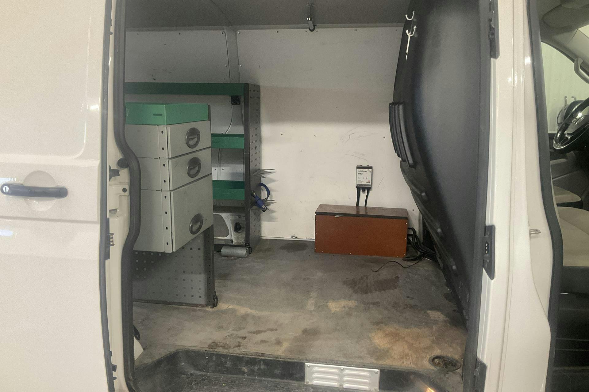 Vehicle Image 8