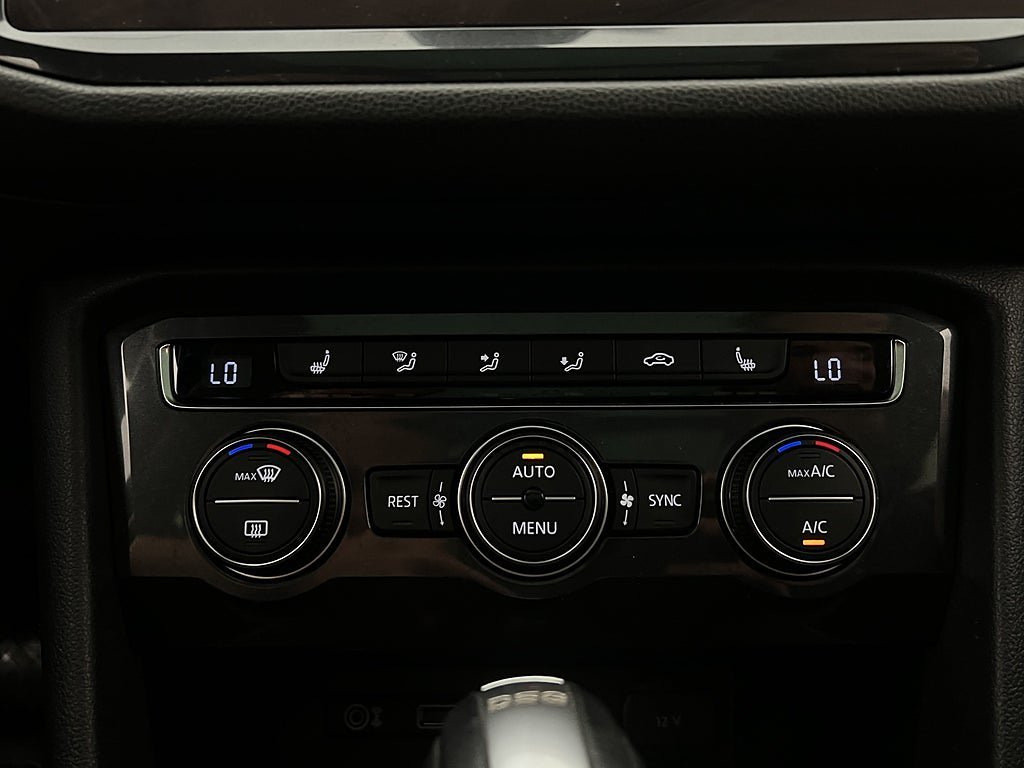 Vehicle Image 26