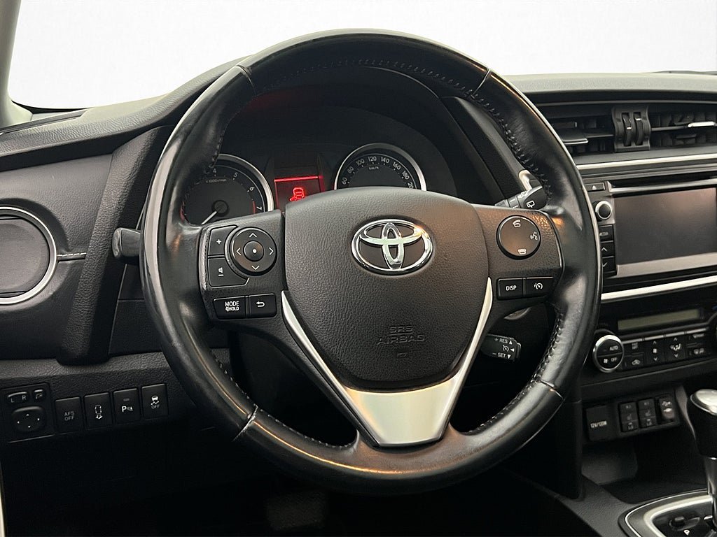 Vehicle Image 14