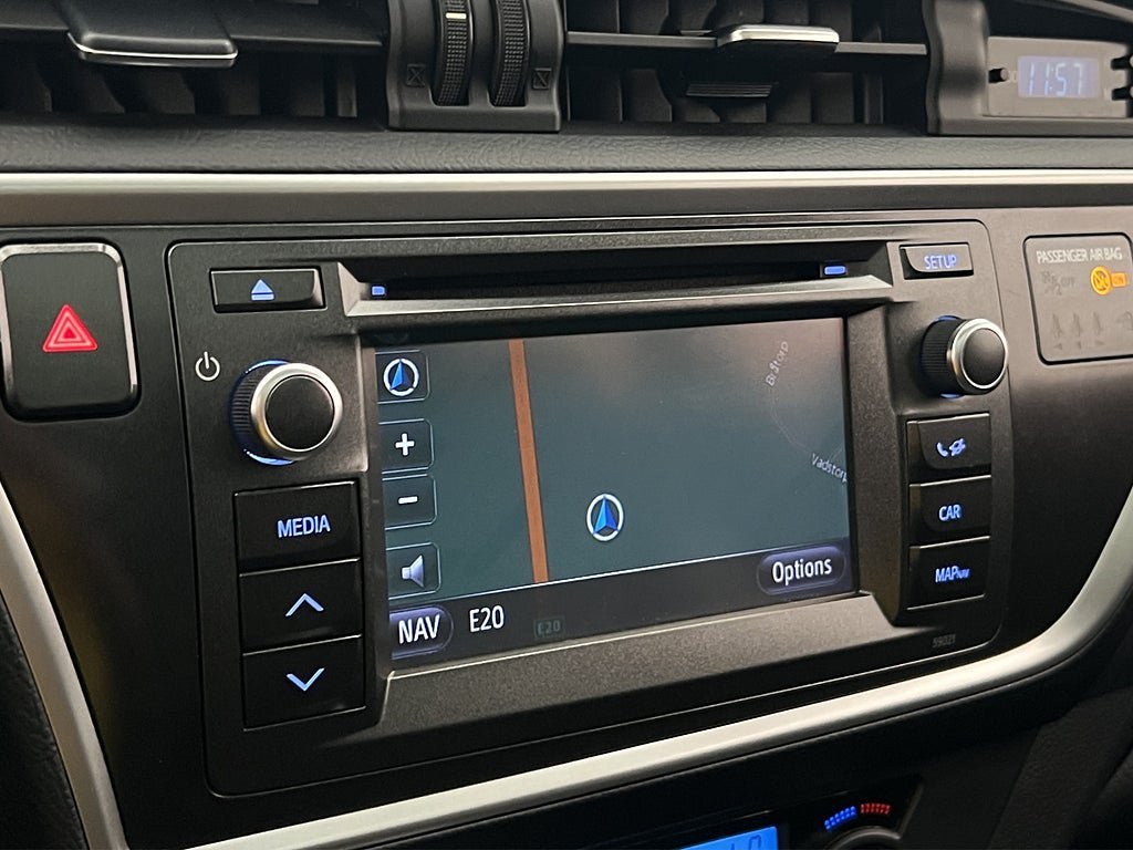 Vehicle Image 21