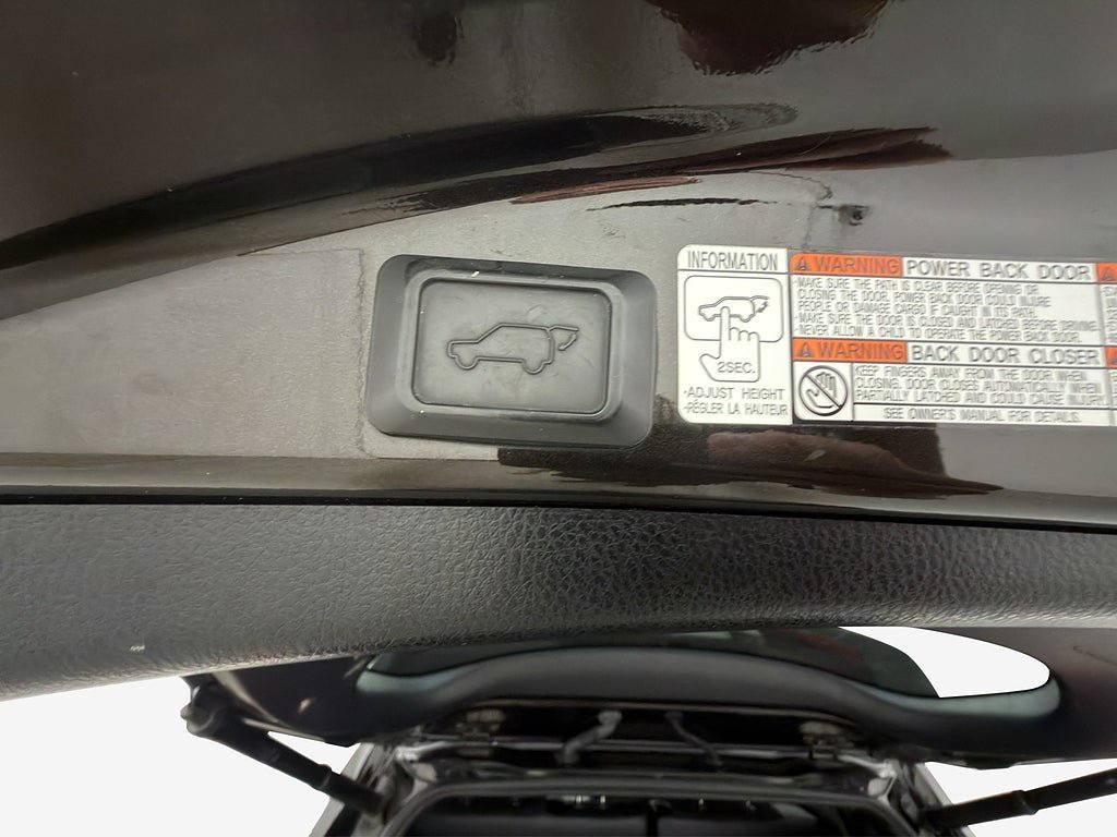 Vehicle Image 26