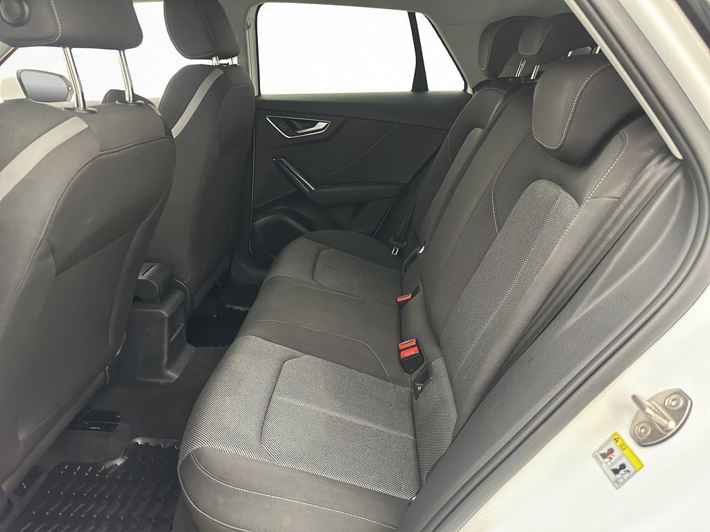 Vehicle Image 24