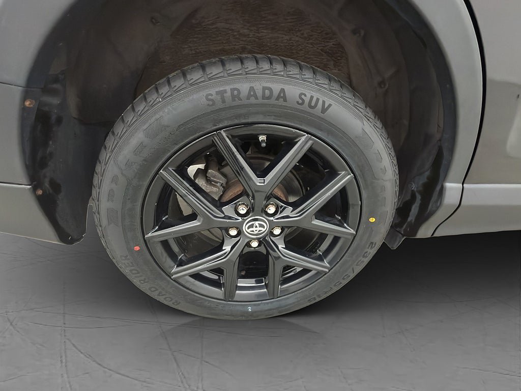 Vehicle Image 33