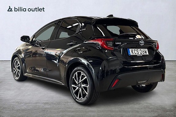 Vehicle Image 8