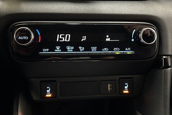 Vehicle Image 24