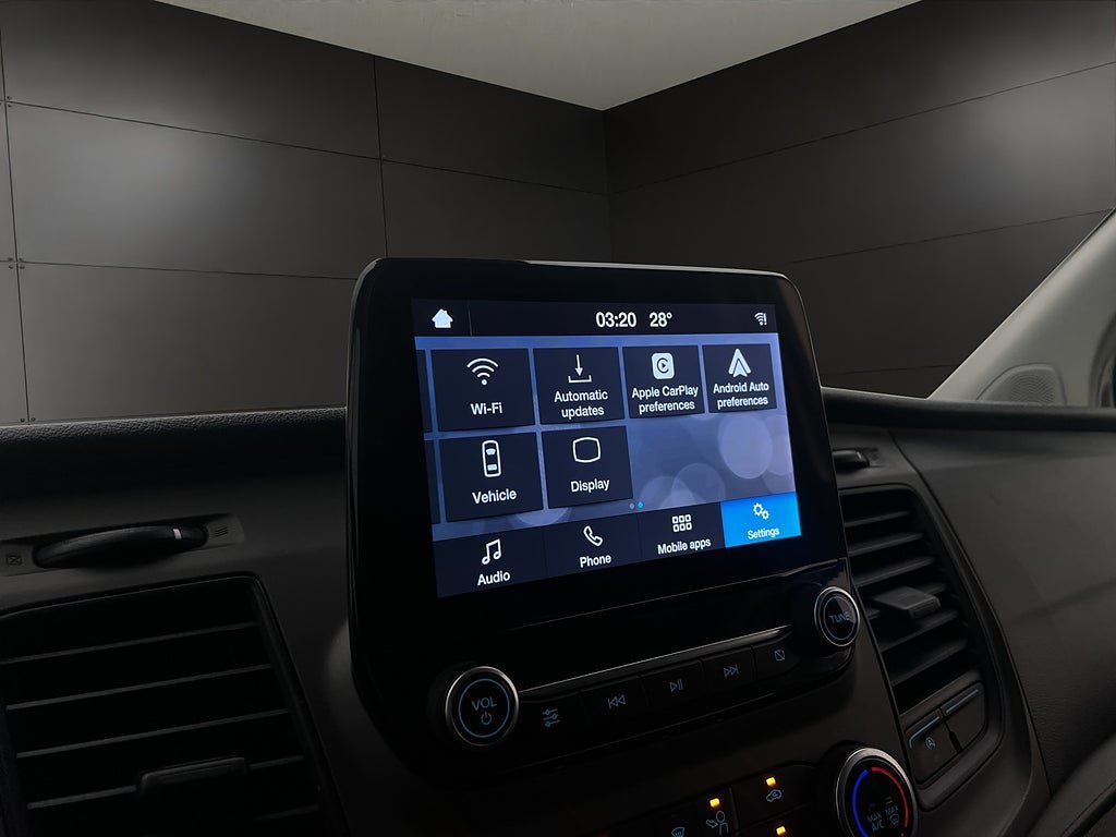 Vehicle Image 21