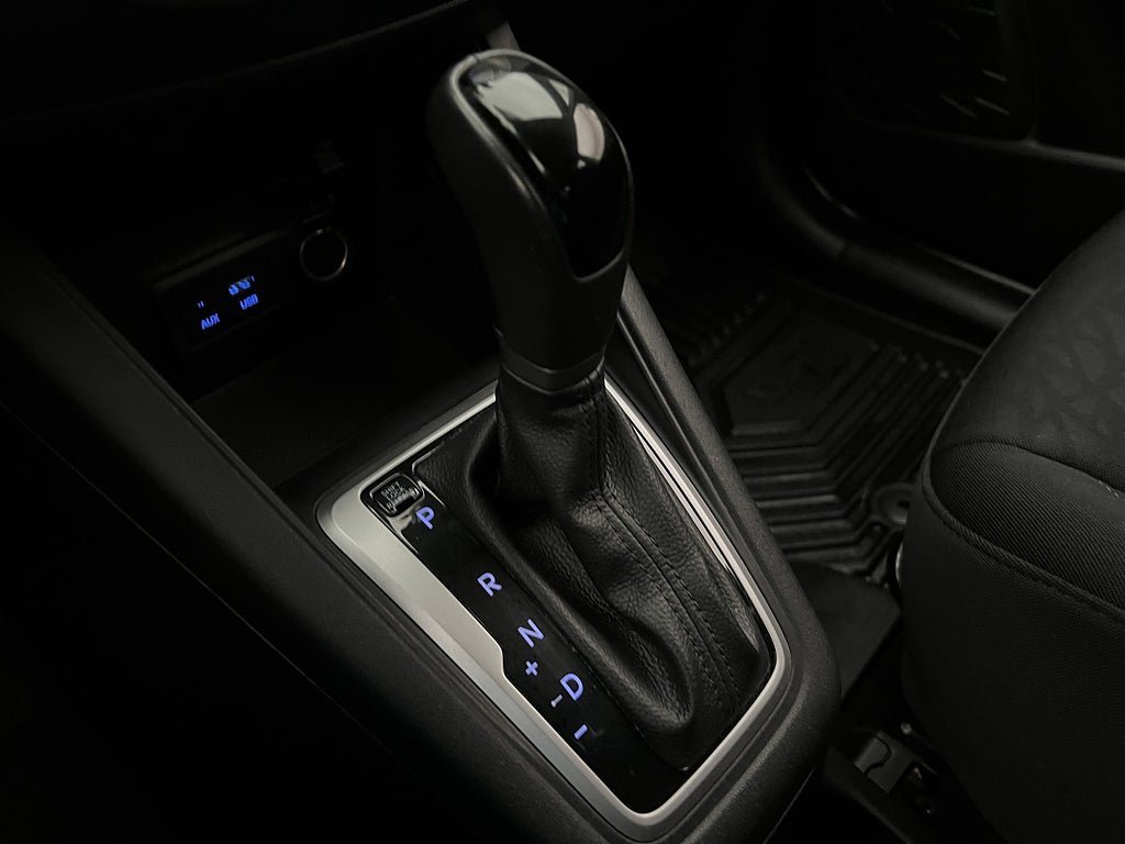 Vehicle Image 23