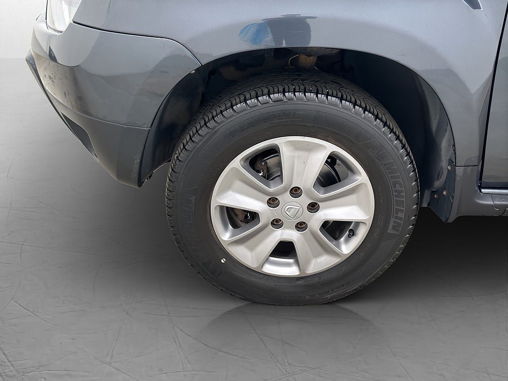 Vehicle Image 22