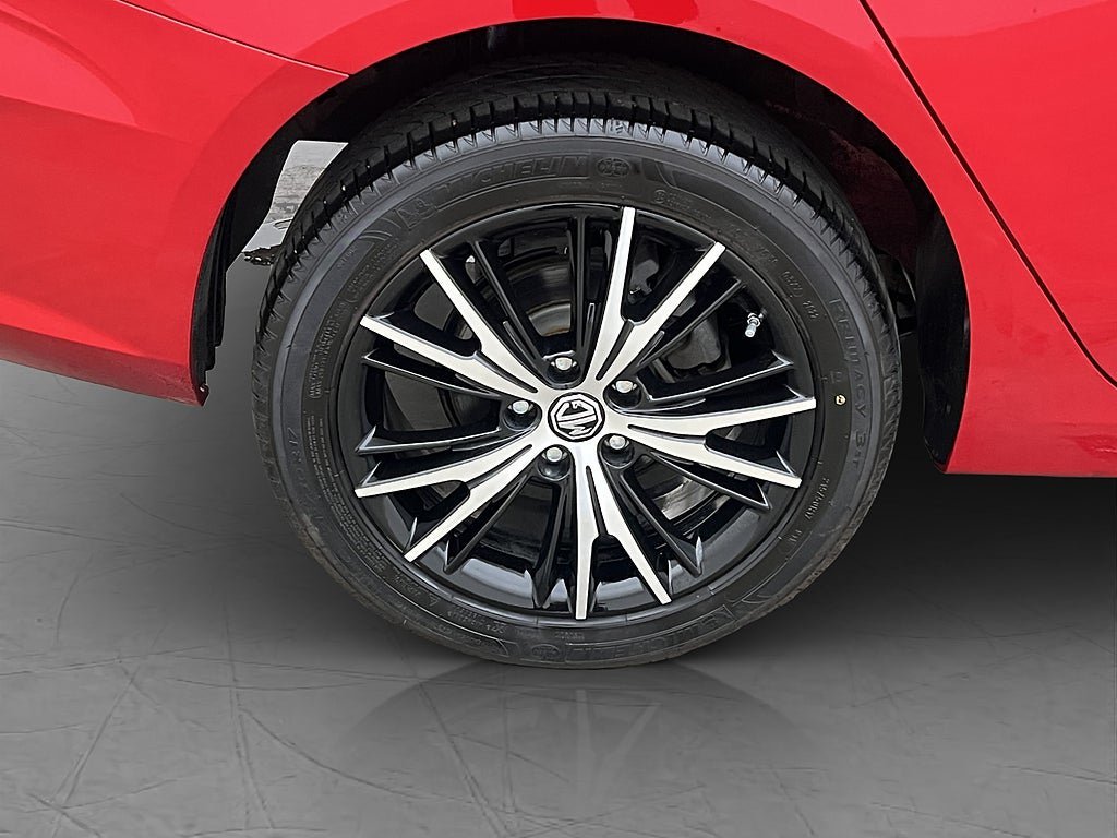 Vehicle Image 30