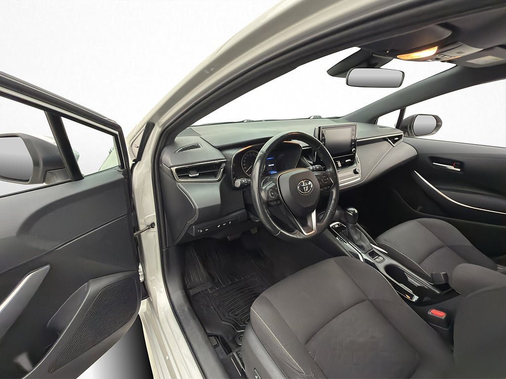 Vehicle Image 10