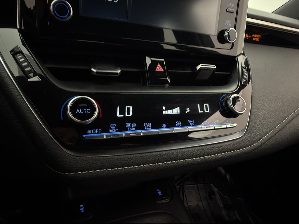 Vehicle Image 22