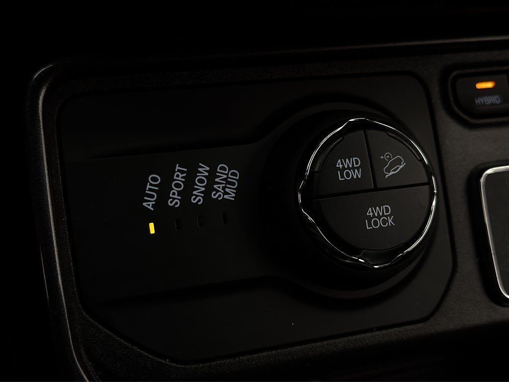 Vehicle Image 21