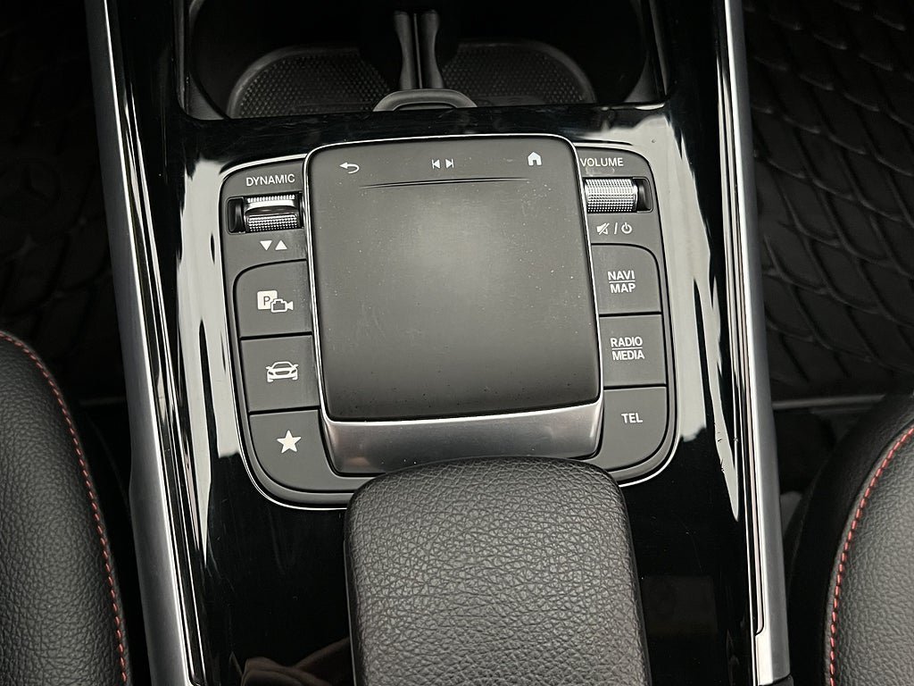 Vehicle Image 27