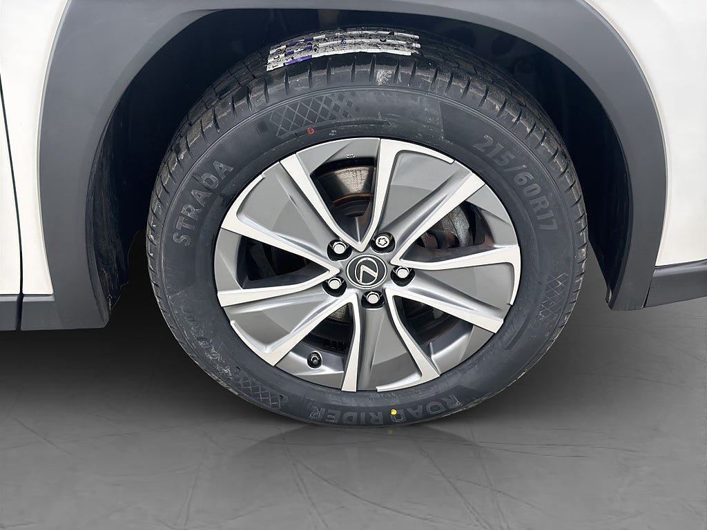 Vehicle Image 35