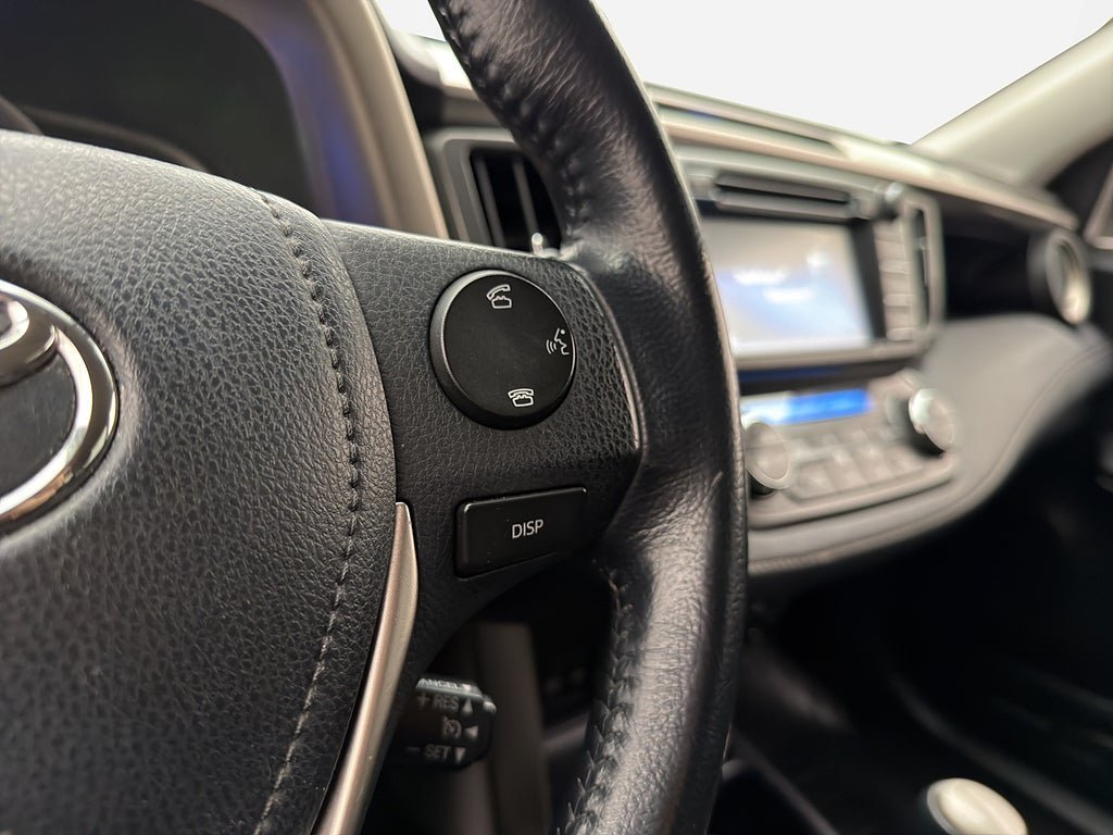 Vehicle Image 26