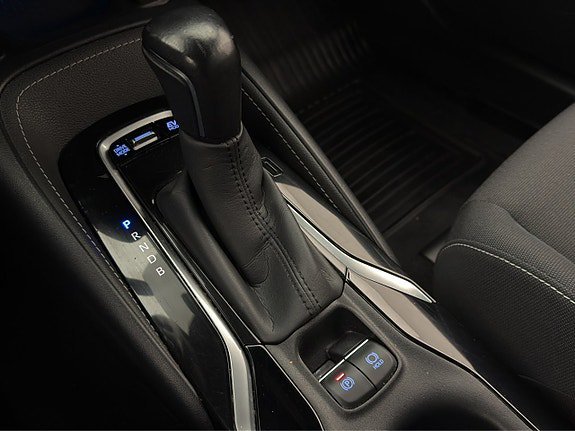 Vehicle Image 23