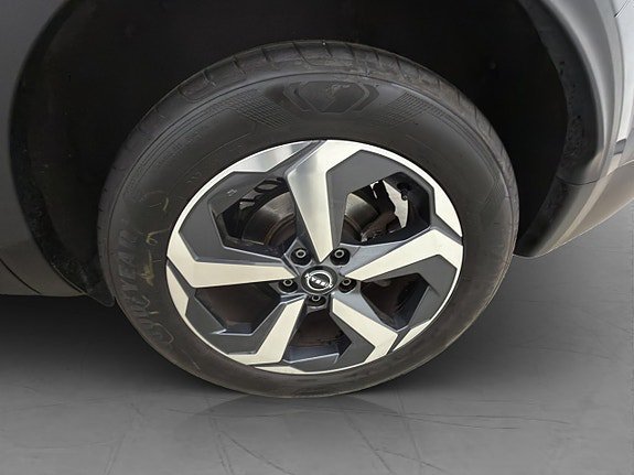 Vehicle Image 33
