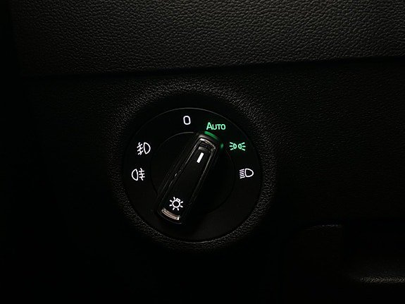Vehicle Image 29