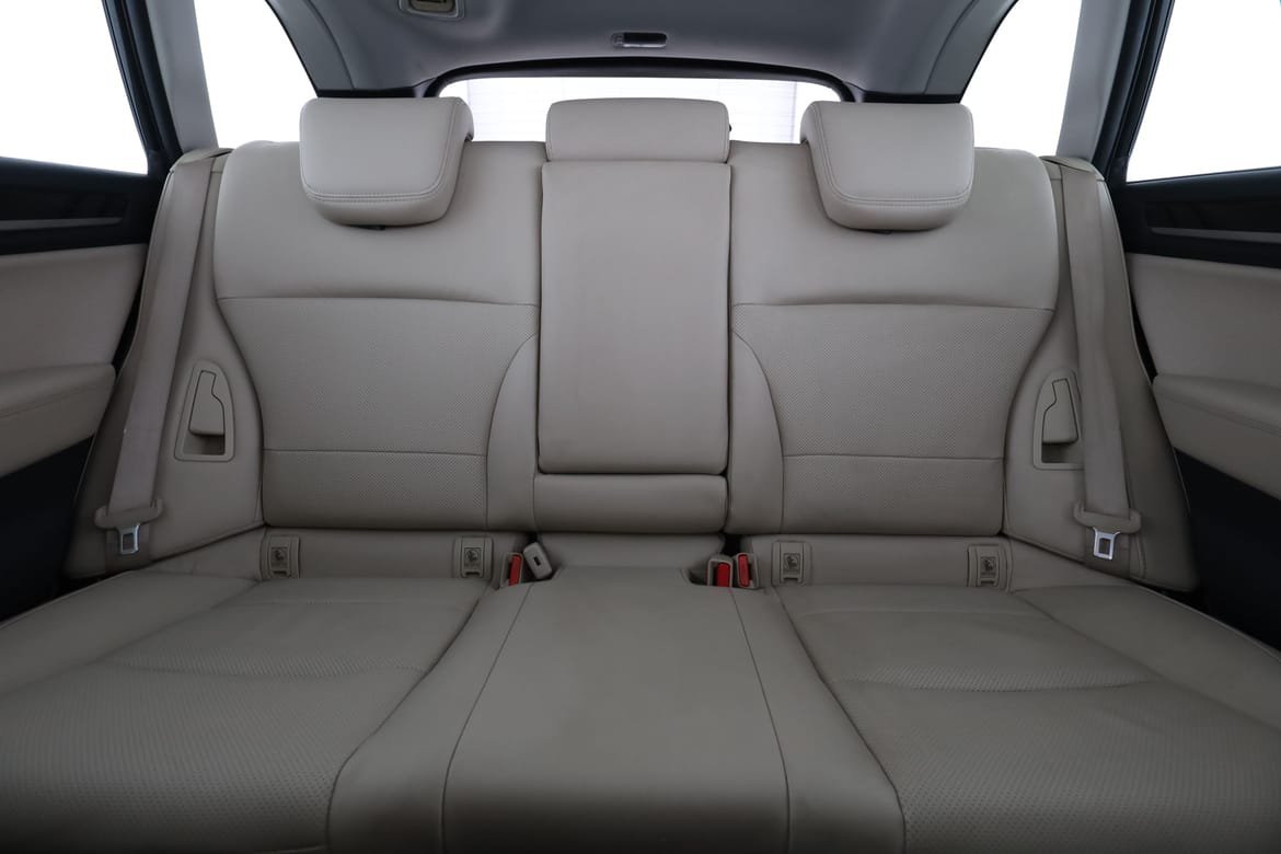 Vehicle Image 16
