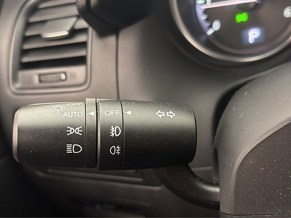 Vehicle Image 24