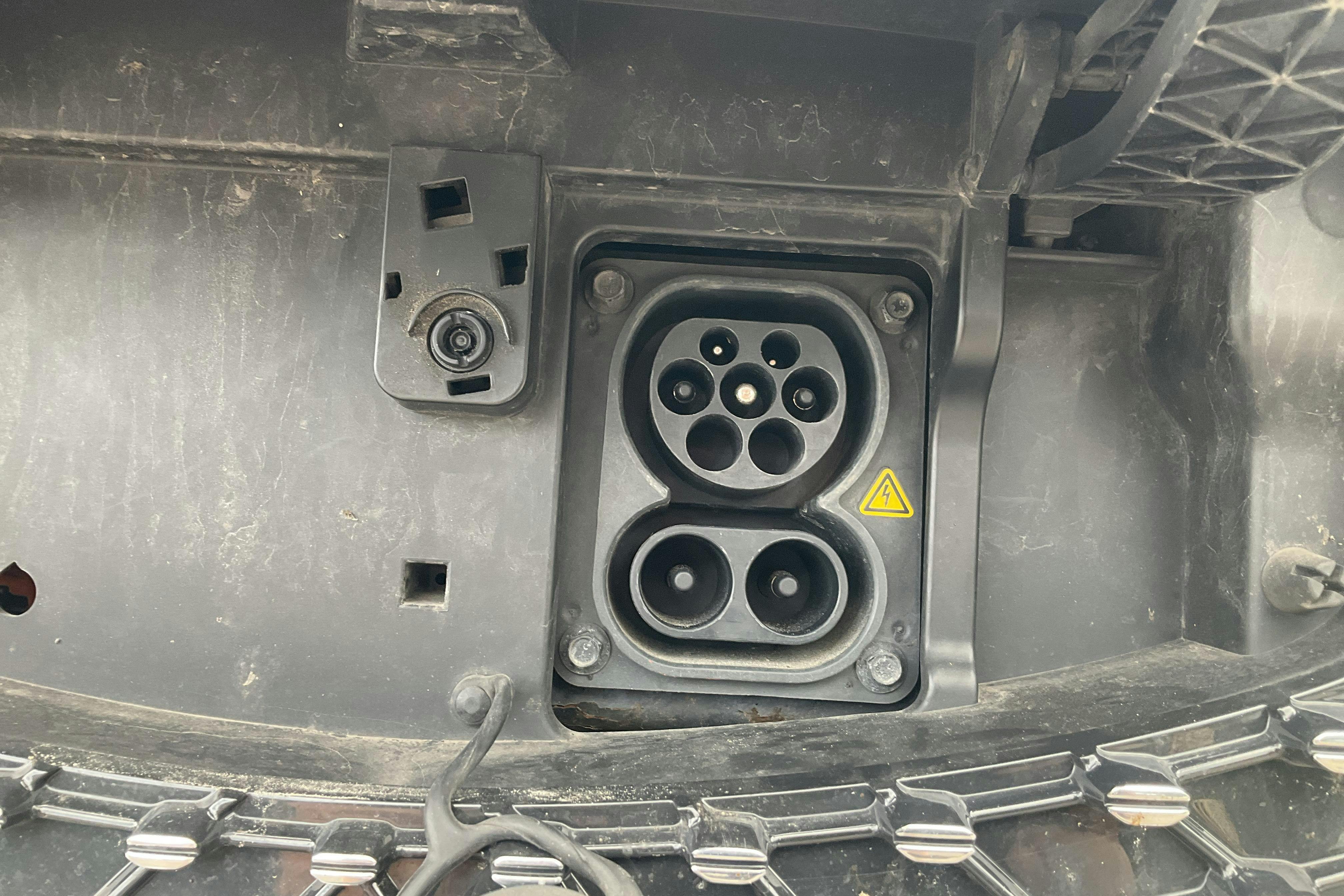 Vehicle Image 18