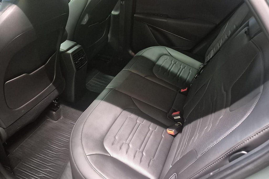 Vehicle Image 18