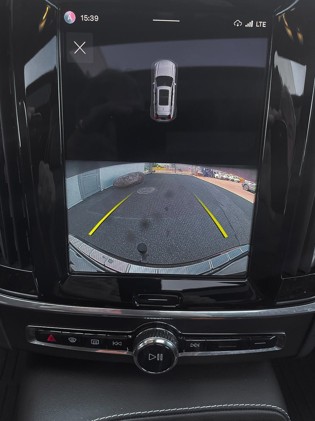 Vehicle Image 15