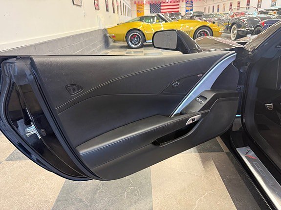 Vehicle Image 22