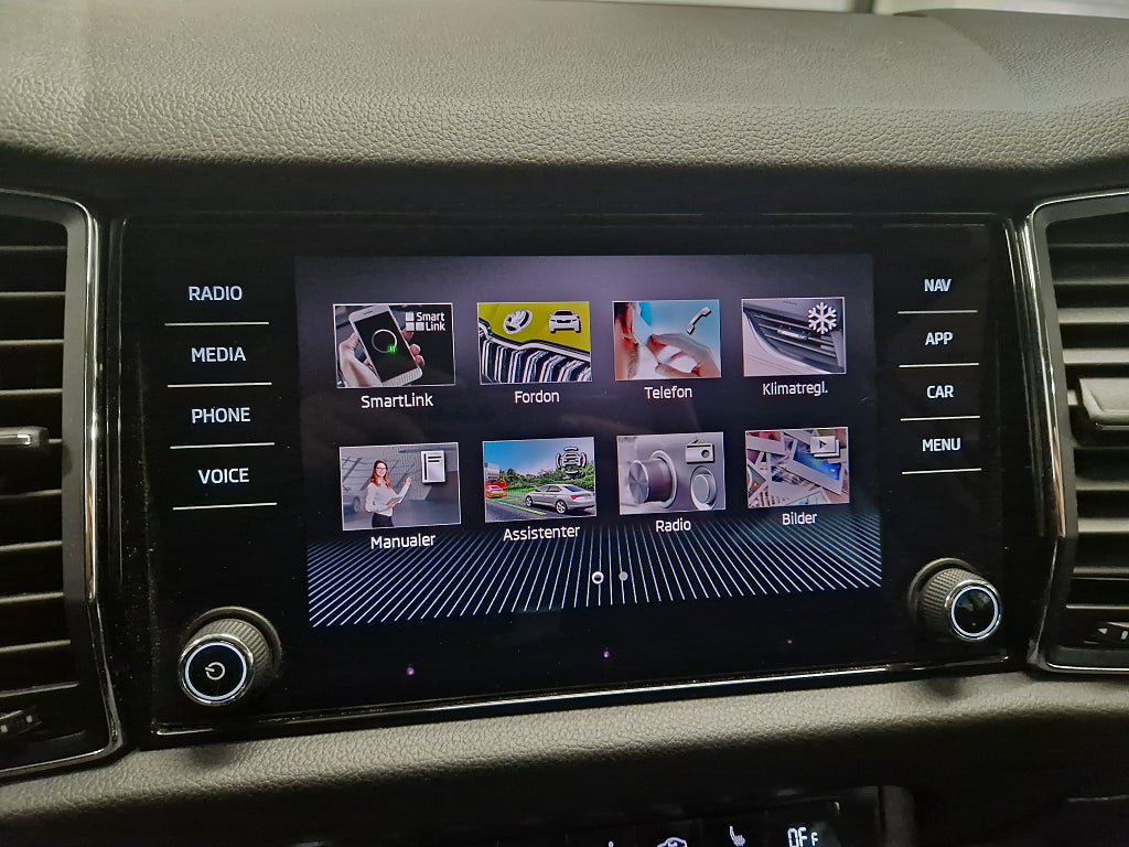 Vehicle Image 16