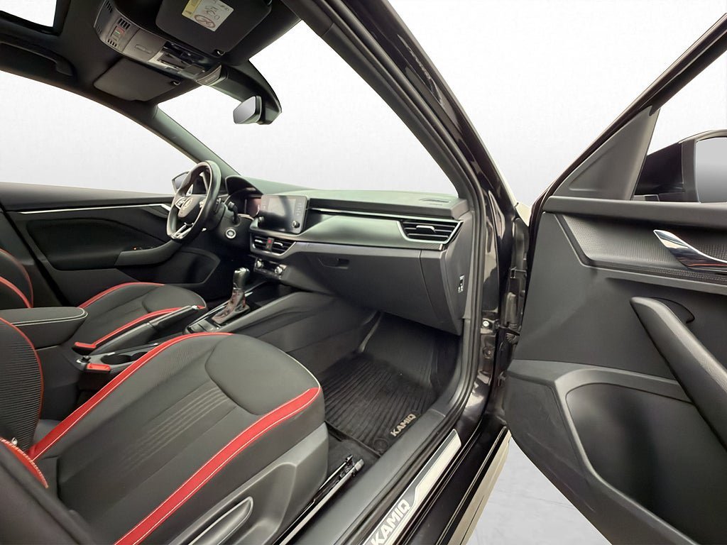 Vehicle Image 25