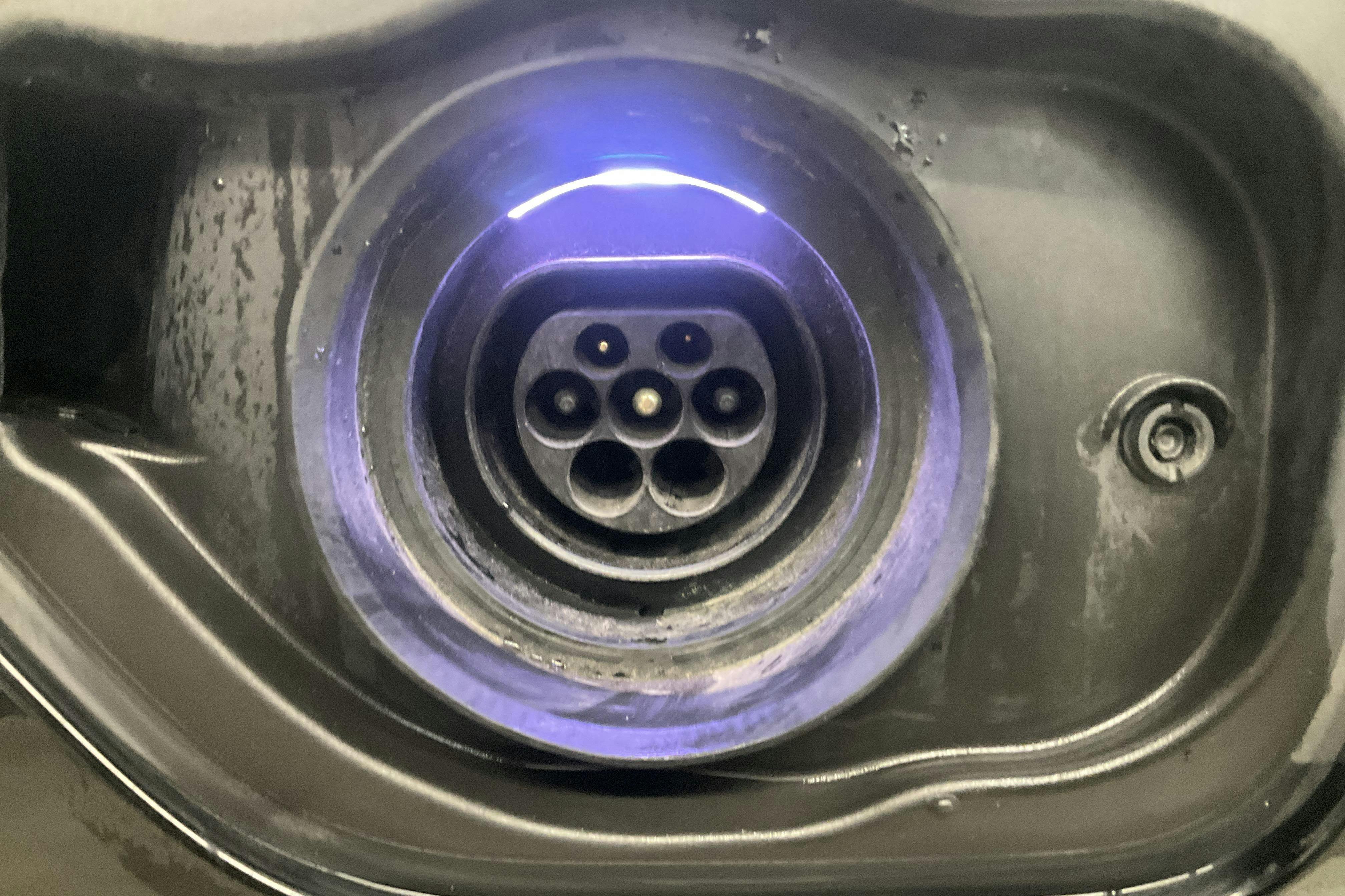 Vehicle Image 17