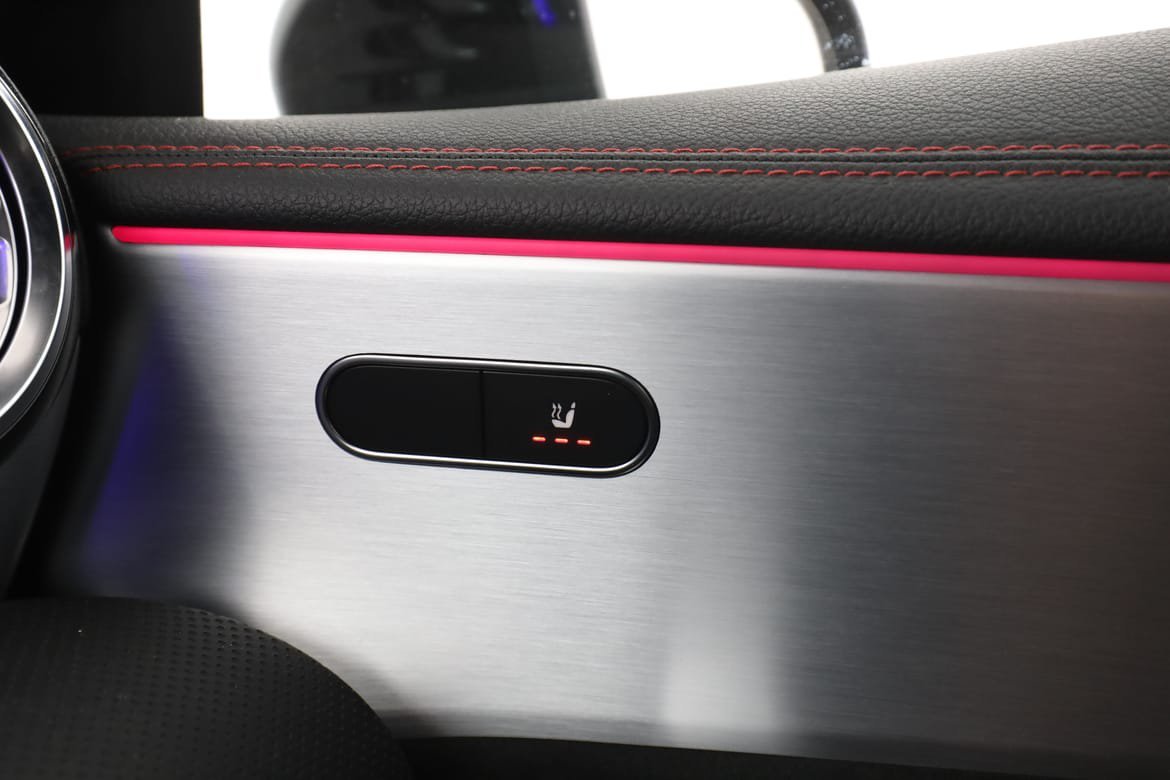 Vehicle Image 33