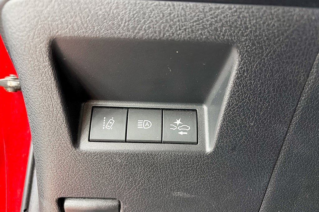 Vehicle Image 19