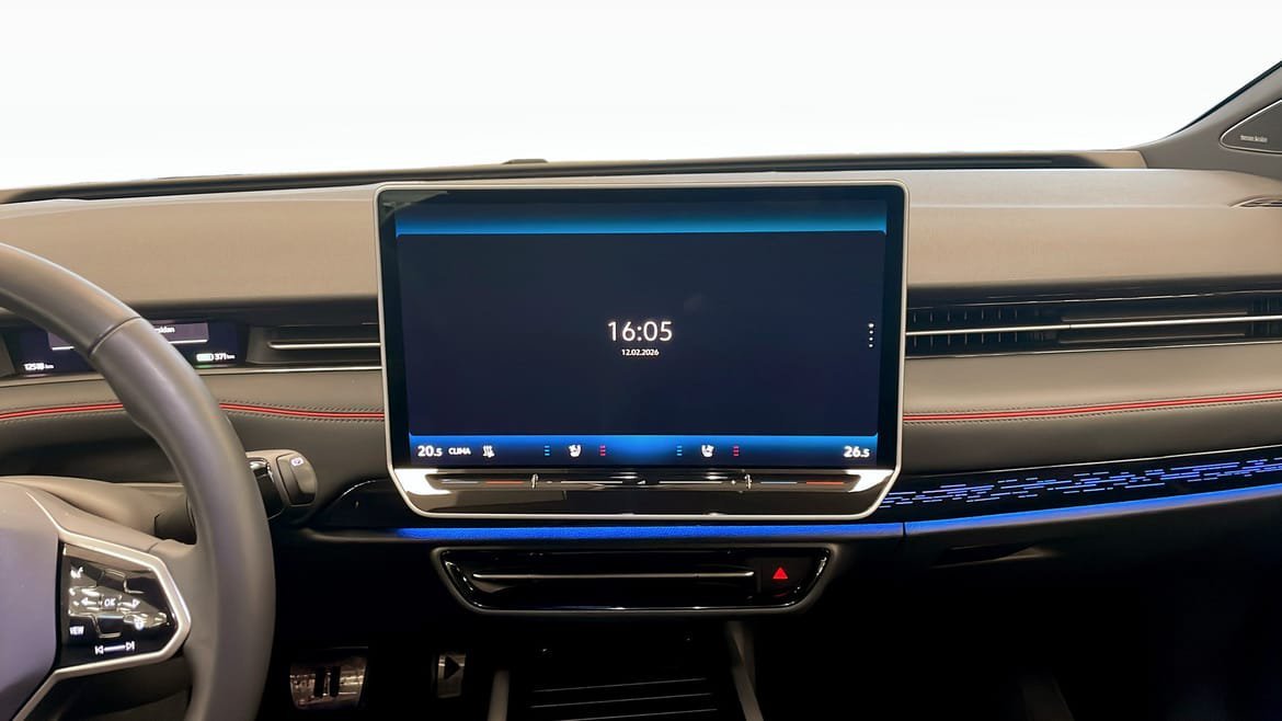 Vehicle Image 9