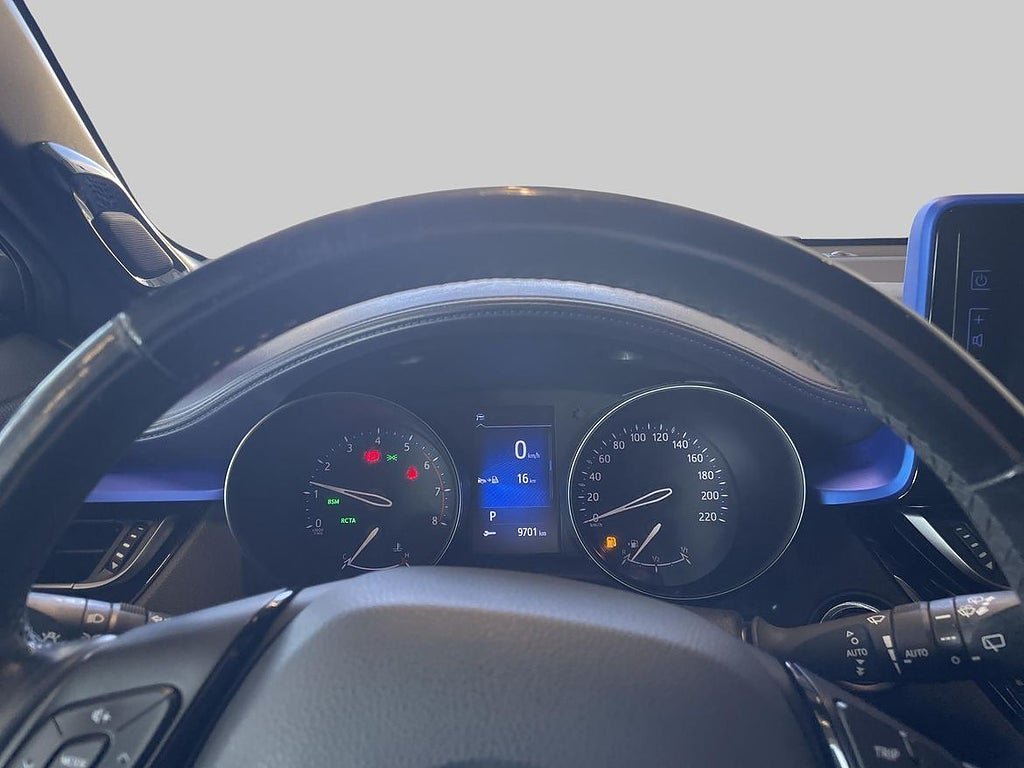 Vehicle Image 14