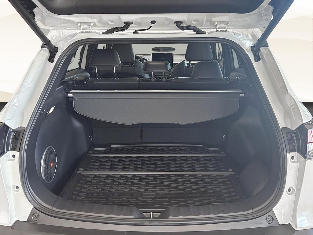 Vehicle Image 13