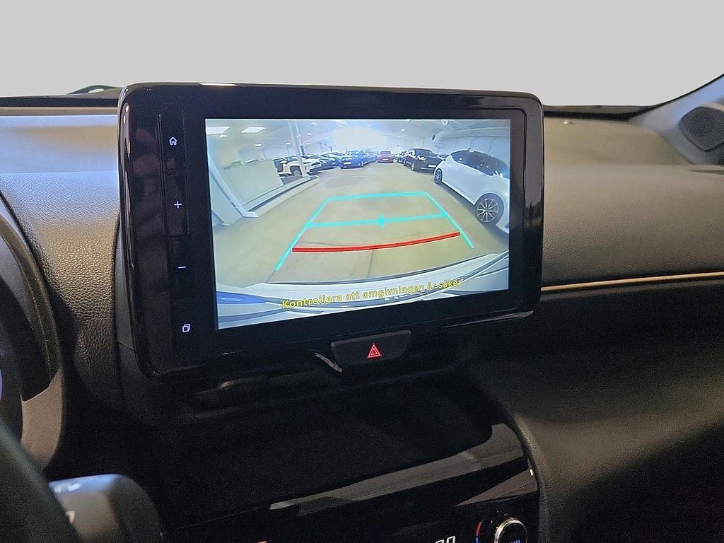 Vehicle Image 16