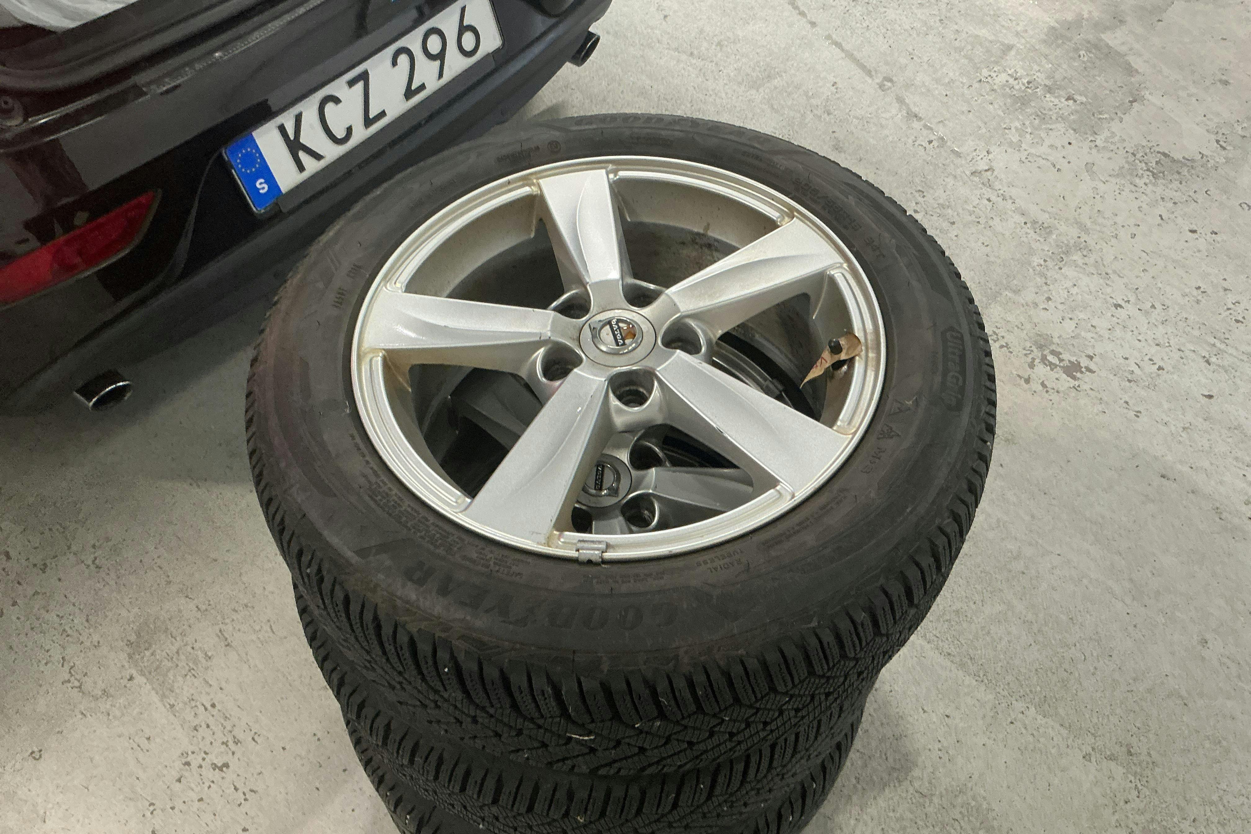 Vehicle Image 13