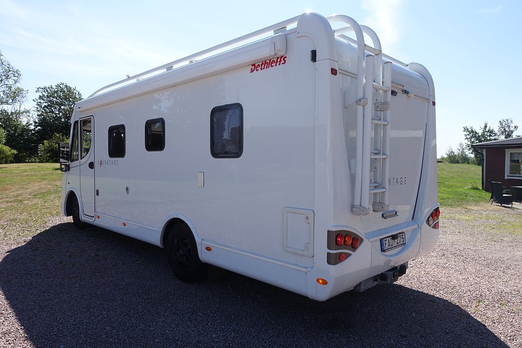 Vehicle Image 29