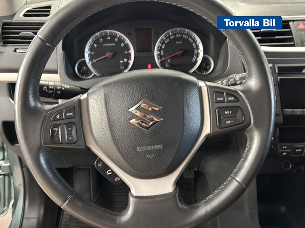 Vehicle Image 7