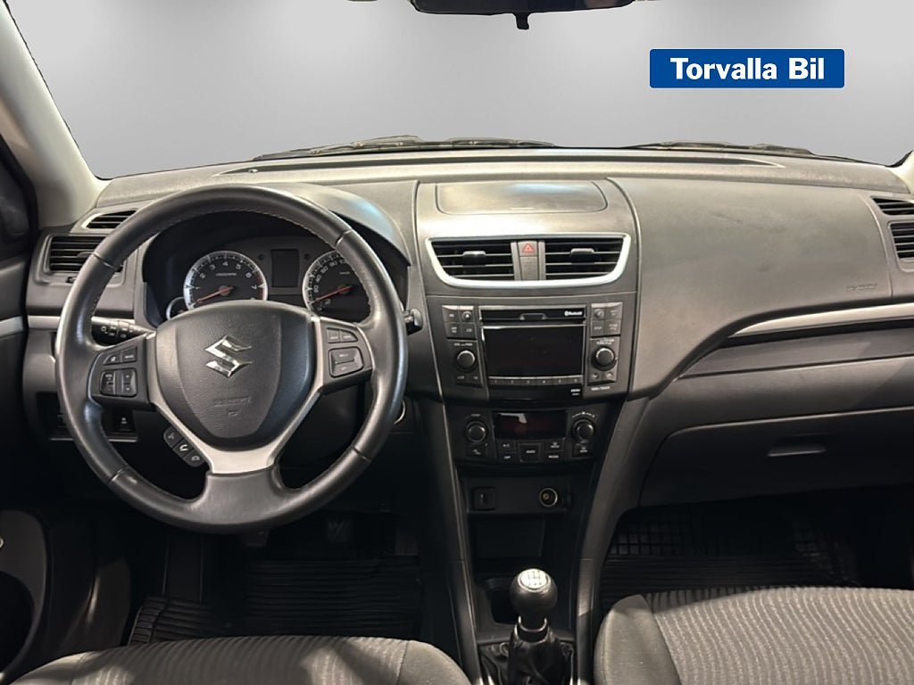 Vehicle Image 8