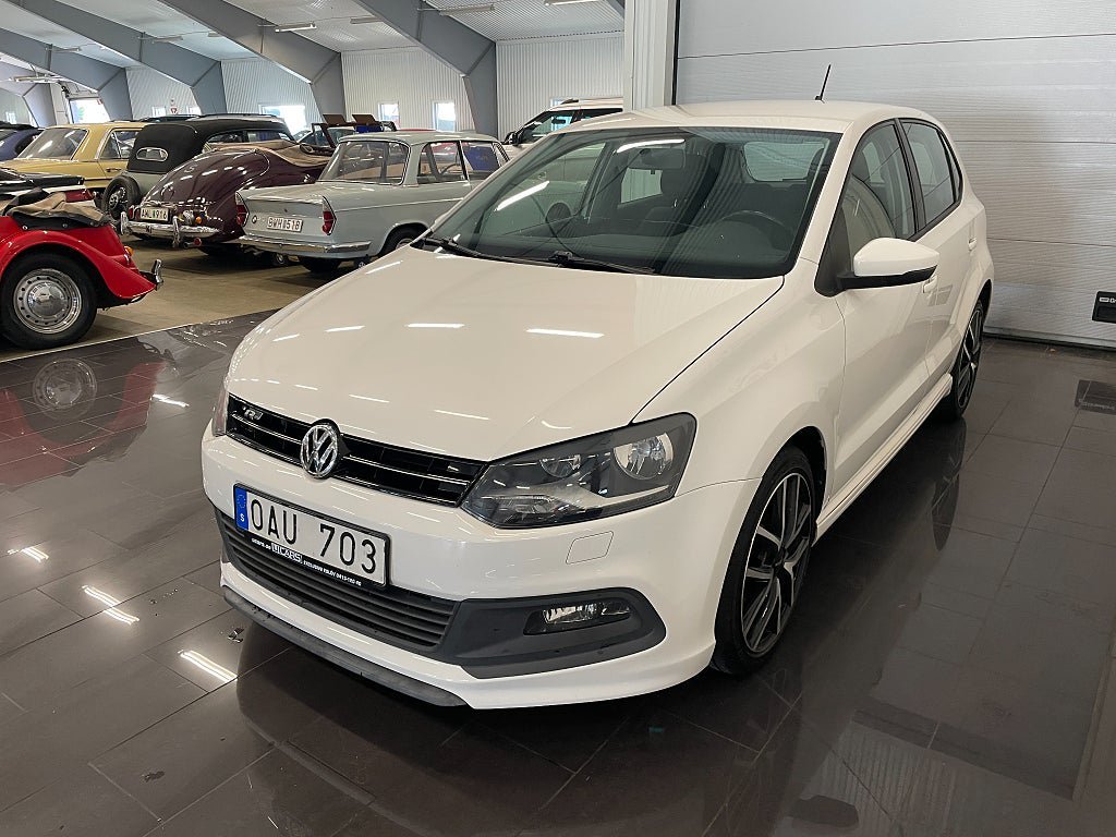Vehicle Image 6
