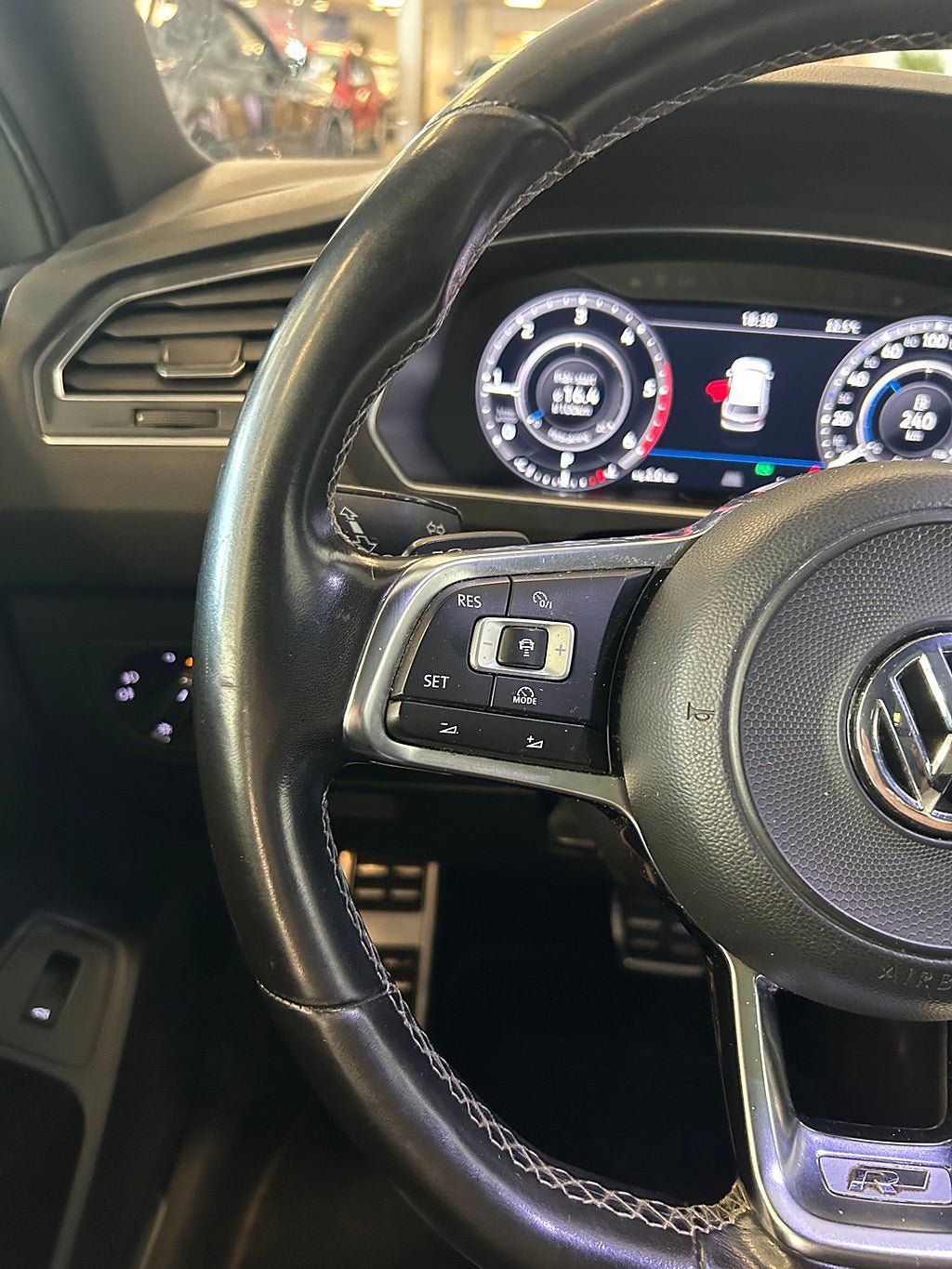 Vehicle Image 17