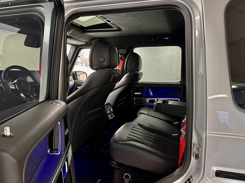 Vehicle Image 12