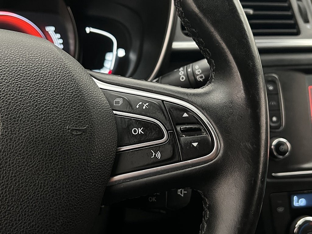 Vehicle Image 28