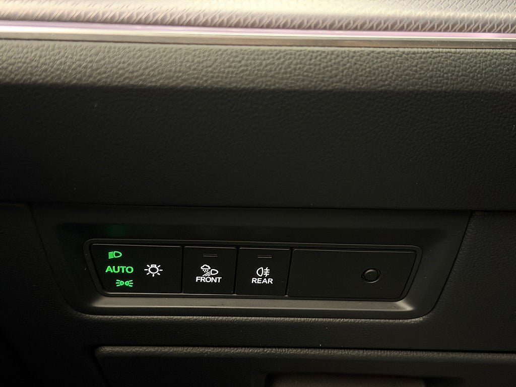 Vehicle Image 36
