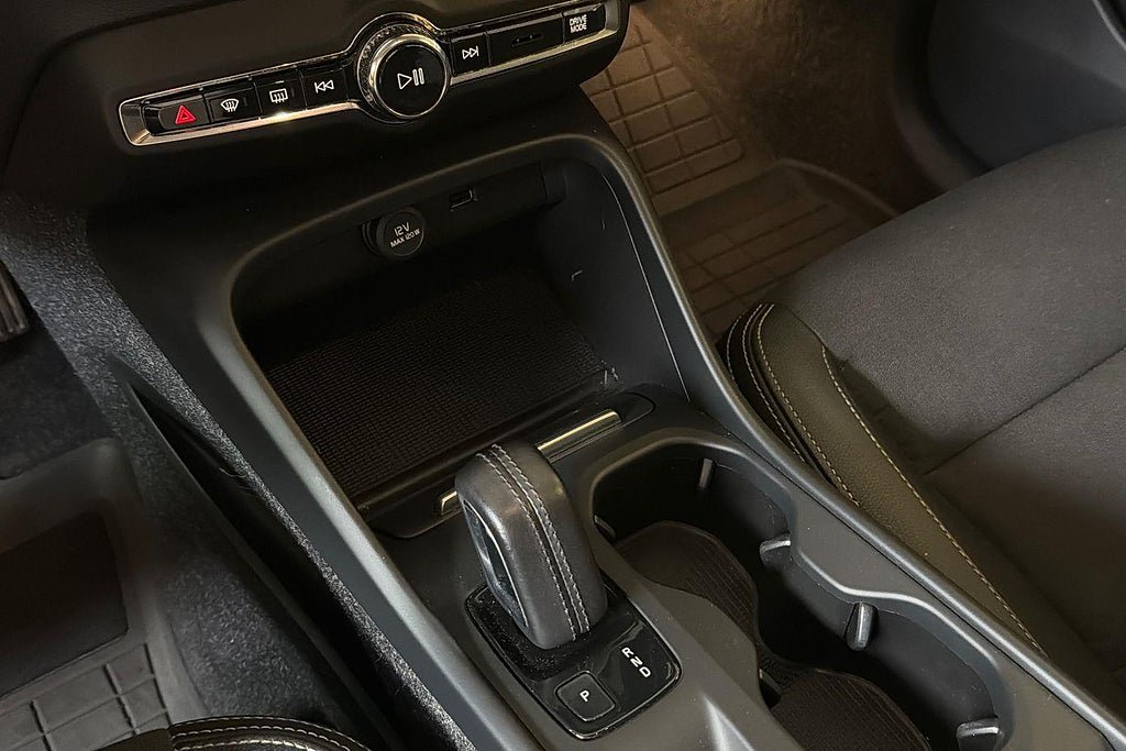 Vehicle Image 14