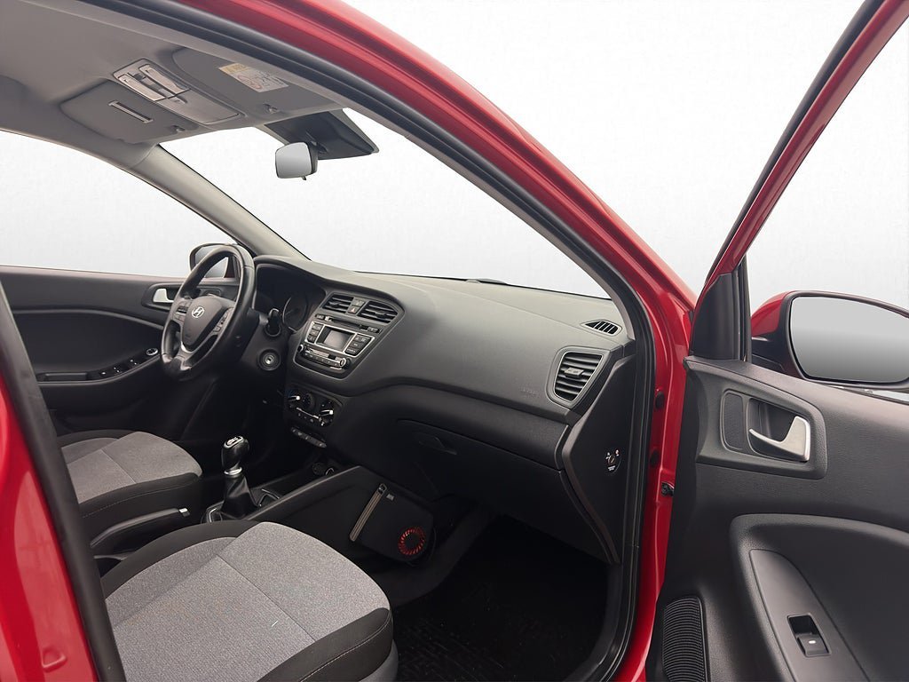 Vehicle Image 19